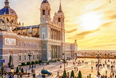 Elegant Madrid & Valencia & Barcelona Turu - Pegasus HY ile 4 Gece 5 Gün (MAD-BCN)